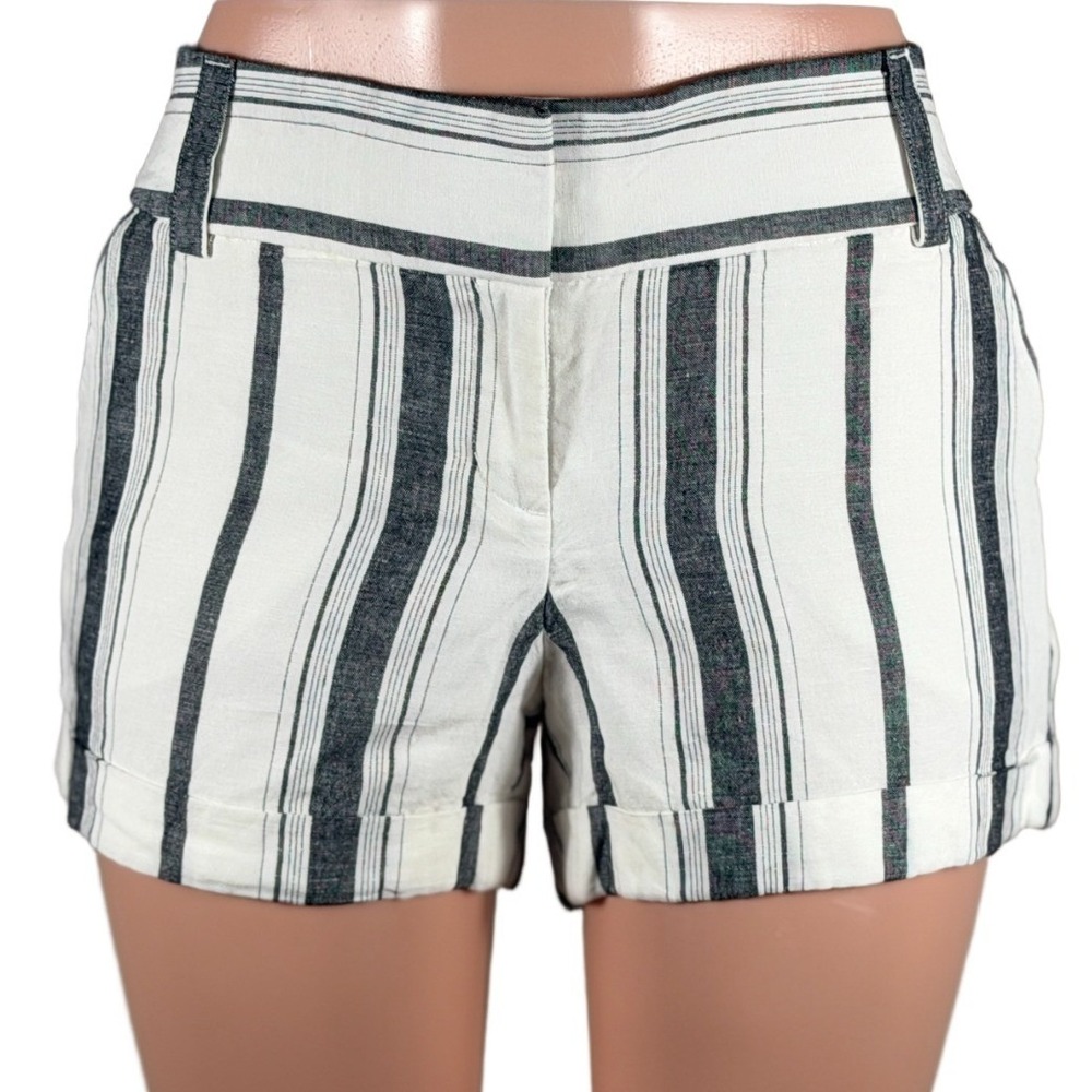 Express Midi Mid Rise Striped Cuffed Shorts White Navy Blue Size 8